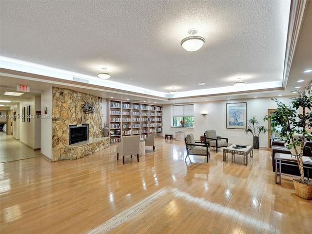 3256 S Carambola Cir S 3256, Coconut Creek, FL 33066