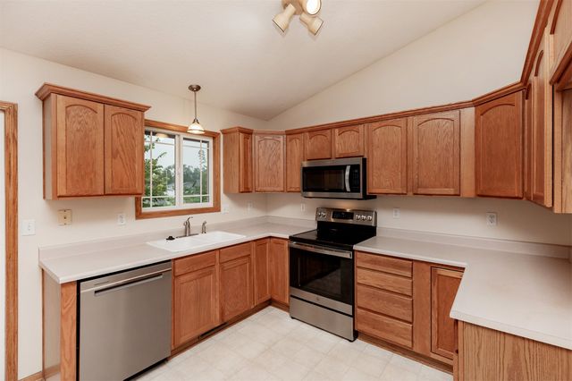 4309 Boyd Street, Des Moines, IA 50317