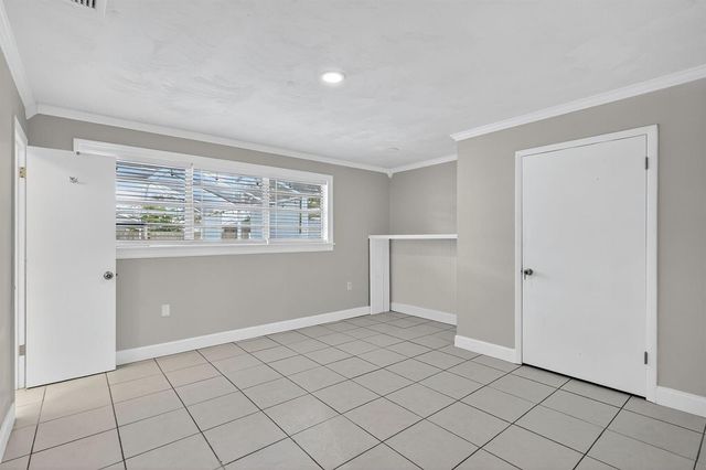143 SW Grove Avenue, Port St. Lucie, FL 34983