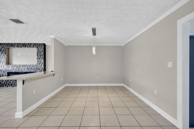 143 SW Grove Avenue, Port St. Lucie, FL 34983