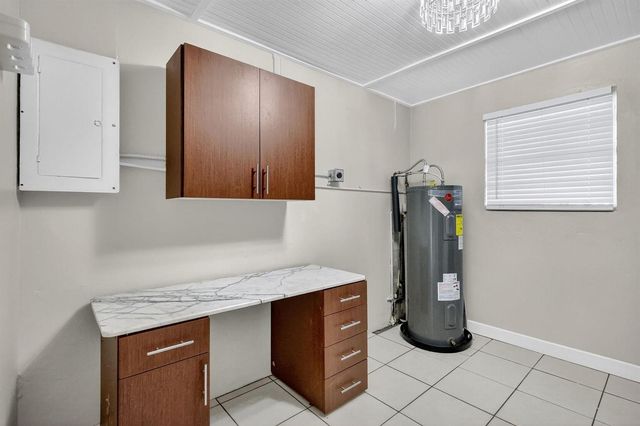 143 SW Grove Avenue, Port St. Lucie, FL 34983