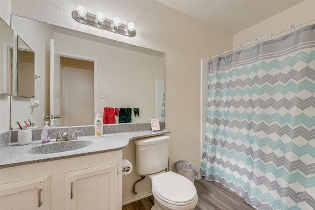 512 Matterhorn Street, Cedar Hill, TX 75104