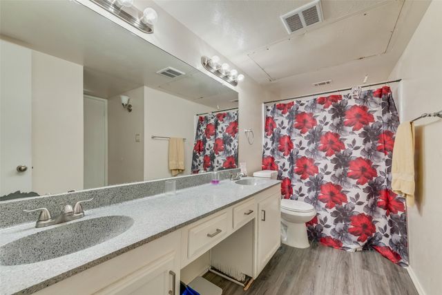 512 Matterhorn Street, Cedar Hill, TX 75104