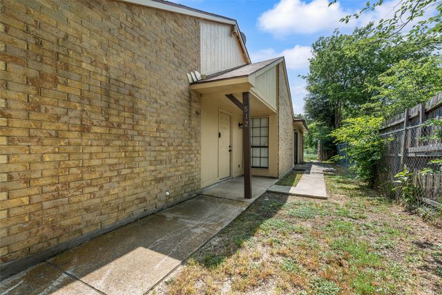 512 Matterhorn Street, Cedar Hill, TX 75104