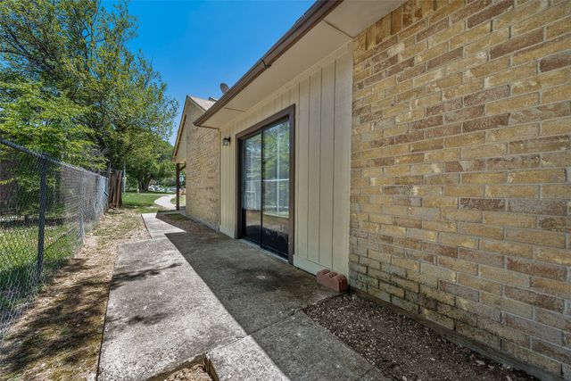512 Matterhorn Street, Cedar Hill, TX 75104