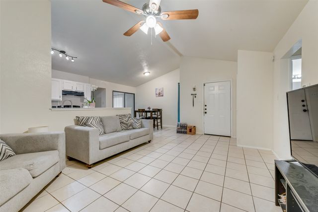 512 Matterhorn Street, Cedar Hill, TX 75104