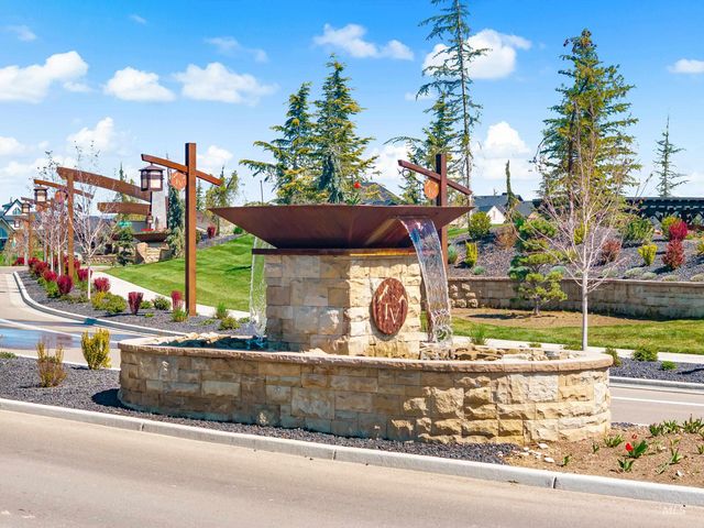 3749 N Templeton Way, Eagle, ID 83616