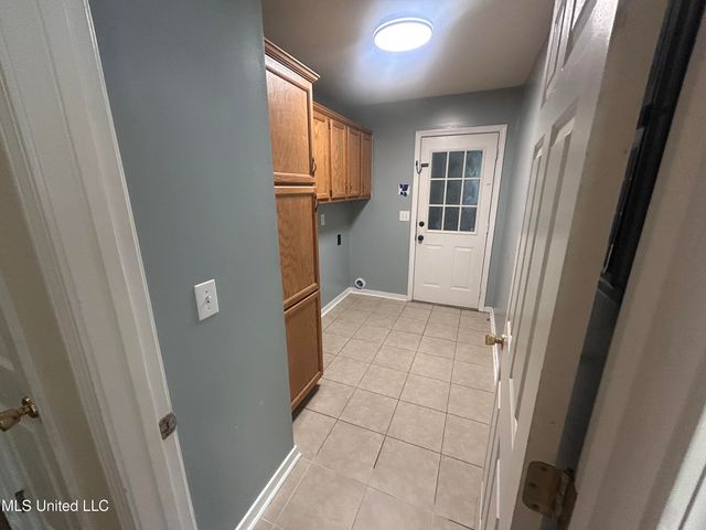 575 Oak Ridge Way, Pearl, MS 39208