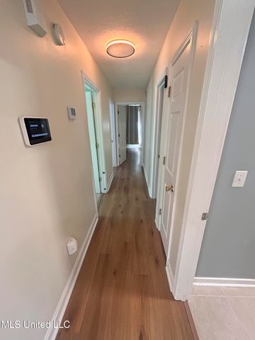 575 Oak Ridge Way, Pearl, MS 39208