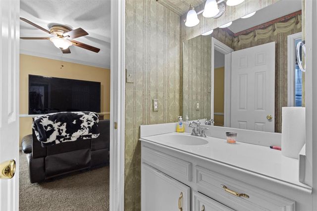 14907 Pine Point Court, Houston, TX 77070