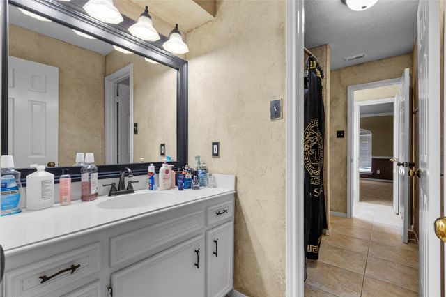 14907 Pine Point Court, Houston, TX 77070
