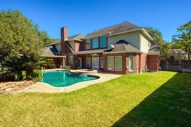 14907 Pine Point Court, Houston, TX 77070