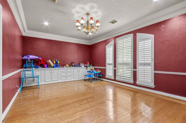 14907 Pine Point Court, Houston, TX 77070