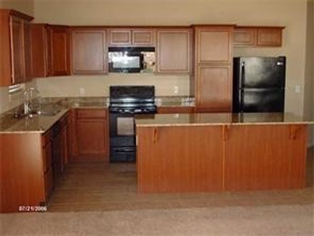 637 N Longfellow Lane, Fayetteville, AR 72704