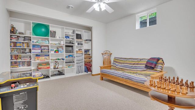 420 N Country LANE, Fond Du Lac, WI 54935