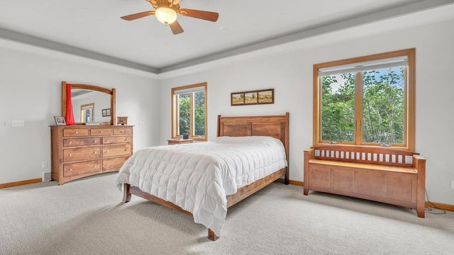 420 N Country LANE, Fond Du Lac, WI 54935