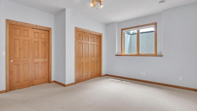 420 N Country LANE, Fond Du Lac, WI 54935