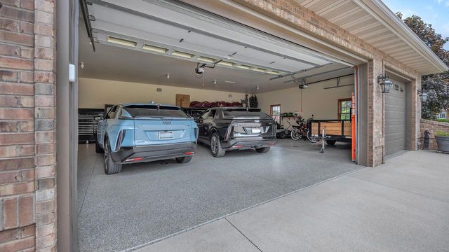 420 N Country LANE, Fond Du Lac, WI 54935