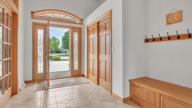 420 N Country LANE, Fond Du Lac, WI 54935