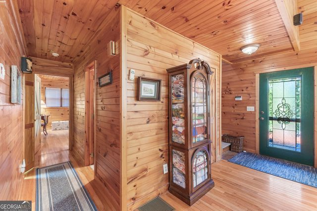 773 Paradise Valley Road, Cleveland, GA 30528