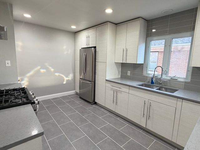 1014 Clement Street, Joliet, IL 60435