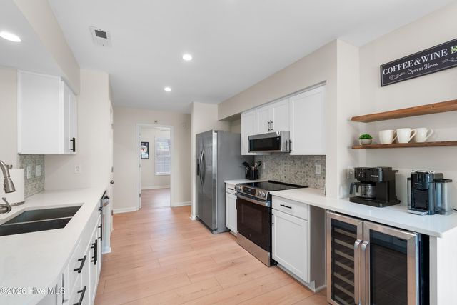 124 NW 8th Street, Oak Island, NC 28465