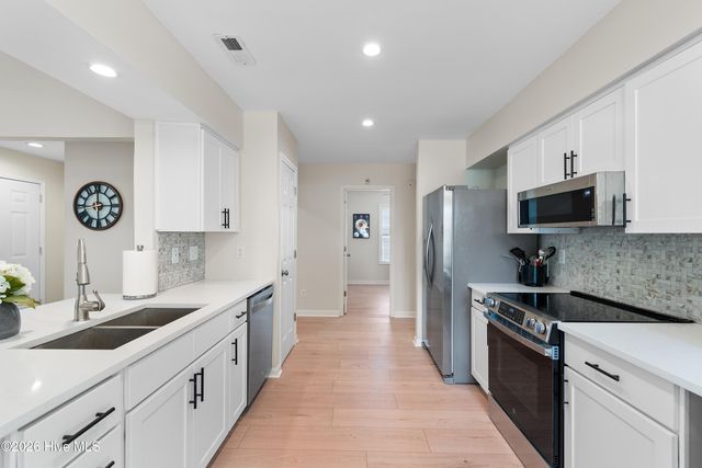 124 NW 8th Street, Oak Island, NC 28465