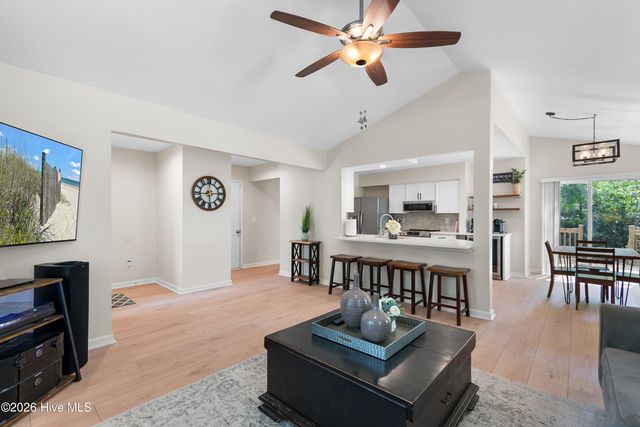 124 NW 8th Street, Oak Island, NC 28465