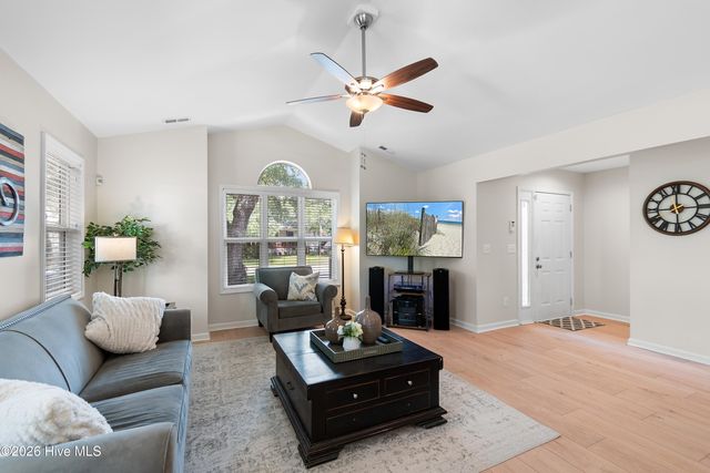 124 NW 8th Street, Oak Island, NC 28465