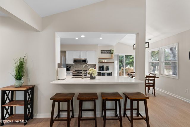 124 NW 8th Street, Oak Island, NC 28465