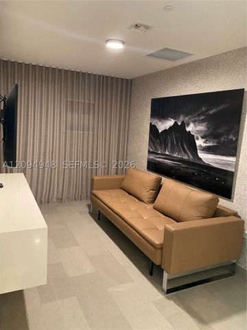 88 SW 7th St 1904, Miami, FL 33130