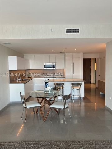 88 SW 7th St 1904, Miami, FL 33130