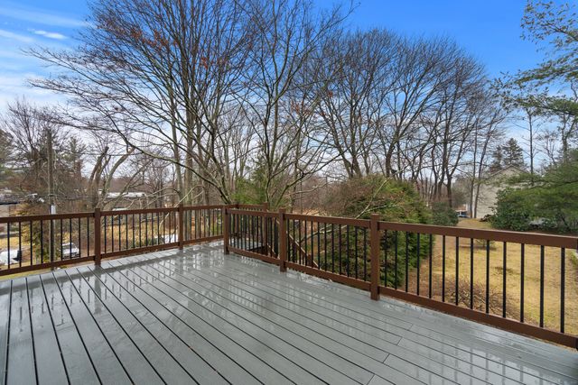 197 Norwich New London Turnpike, Montville, CT 06382