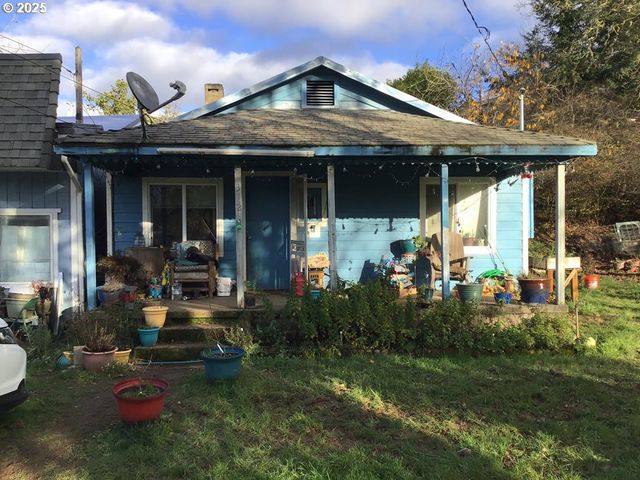 312 Se FRONT St Se, Oakland, OR 97462