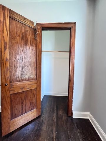821 N Waller Avenue 1, Chicago, IL 60651