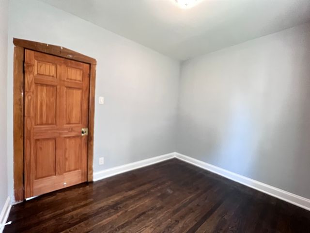 821 N Waller Avenue 1, Chicago, IL 60651