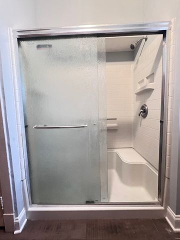 821 N Waller Avenue 1, Chicago, IL 60651