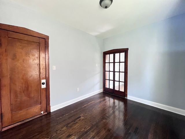 821 N Waller Avenue 1, Chicago, IL 60651