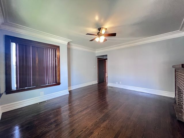 821 N Waller Avenue 1, Chicago, IL 60651