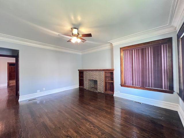 821 N Waller Avenue 1, Chicago, IL 60651
