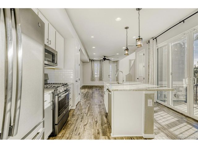 23626 E 5th Pl, Aurora, CO 80018