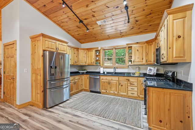 673 Harold Pritchett Road, Ellijay, GA 30540