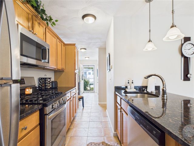 53 Rocky Brook Way, South Kingstown, RI 02879