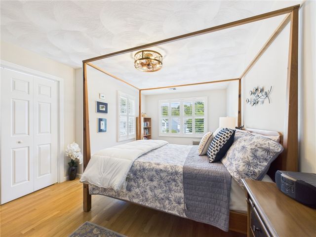 53 Rocky Brook Way, South Kingstown, RI 02879