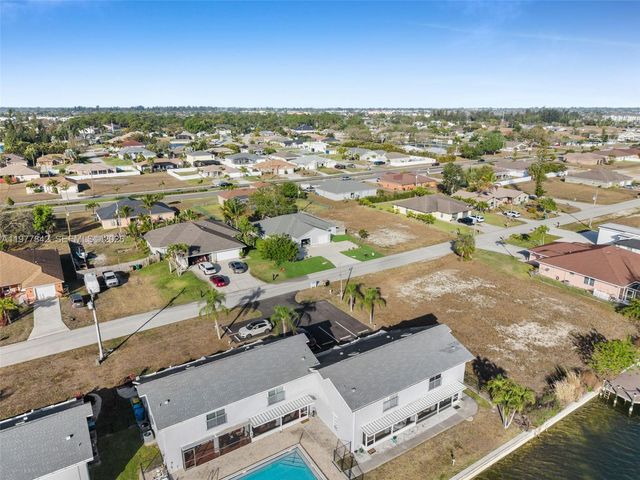 614 SW 3rd CT 614, Cape Coral, FL 33991