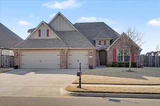 824 N 88th Street, Broken Arrow, OK 74014