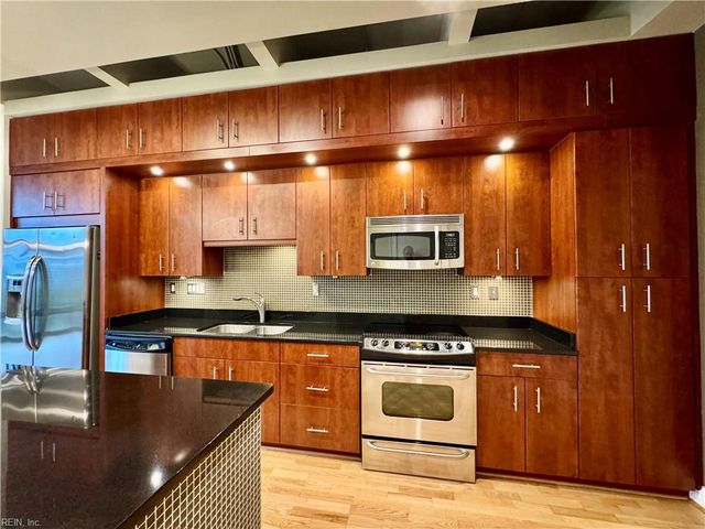 415 Saint Pauls Blvd Unit 406, Norfolk, VA 23510