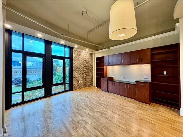 415 Saint Pauls Blvd Unit 406, Norfolk, VA 23510