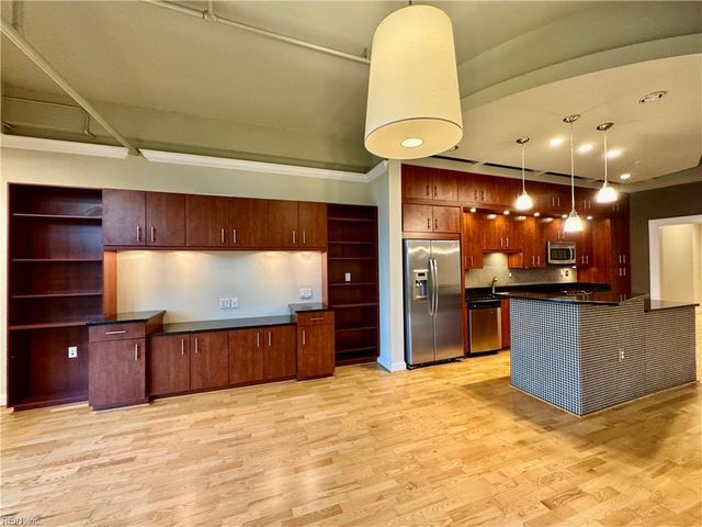 415 Saint Pauls Blvd Unit 406, Norfolk, VA 23510