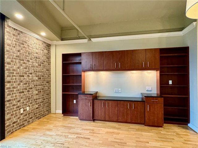415 Saint Pauls Blvd Unit 406, Norfolk, VA 23510